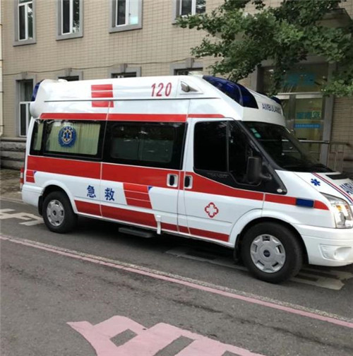 龙文选择我们的救护车出租,开启安心转院之旅